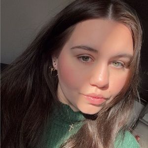 Meet your Posher, Jenna